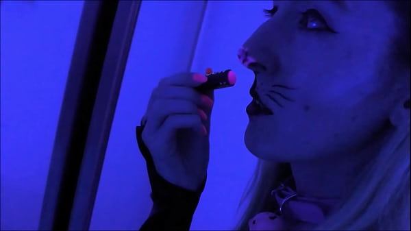 Play MP4 - Halloween kittygirl Jenby plays with whipped cream and rides a balloon to climax