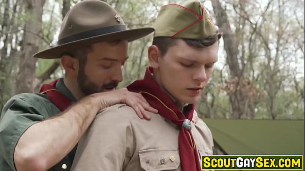 Twink Ethan Tate enjoying Tucker Barrett huge dick 