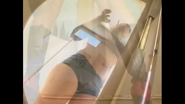 Play MP4 - Blonde slut gets DP at mansion