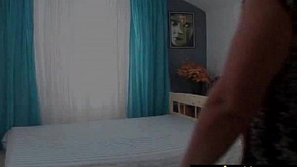 Nonton A White Dude Fuck Hot White Ghetto Babe 6 thumbnail