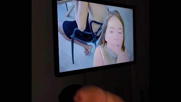 Masturbating to "me follo al mejor amigo de mi novio al frente de el y no se da cuenta" - part 3 