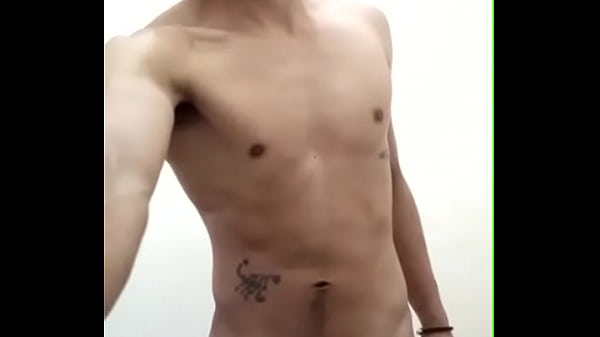 Play MP4 - Mi polla est&aacute; muy dura&comma; ven y te la muestro