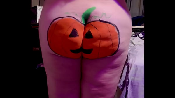 Butterbuttbiscuitz wanna see a pumpkin dance 