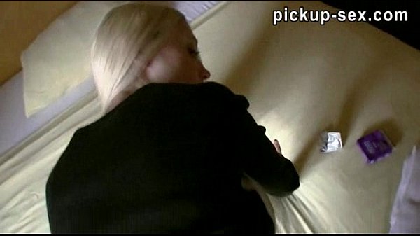Busty Czech girlMina banged in_hotel room for money