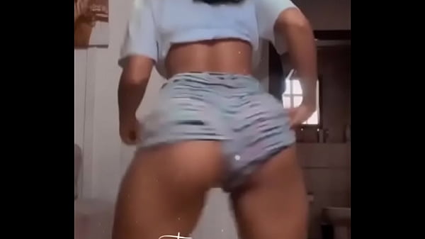 Teen ass solo twerking more on