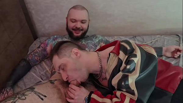 Play MP4 - Gay Group fucked so hard kinky guy in leather jacket