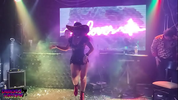 Play MP4 - Show de Tequileira Stripper - Debora Fantine no Gauguin Club em SP