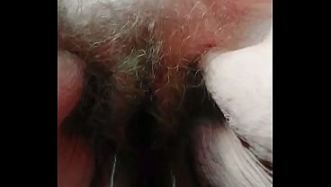 Nonton Granny Hairy Pussy Peeing thumbnail