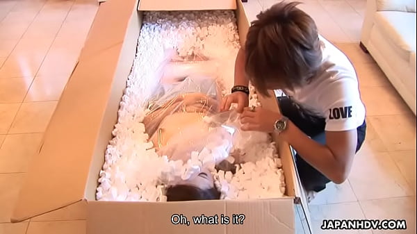 Play MP4 - Asian maid getting her master off with a jack off