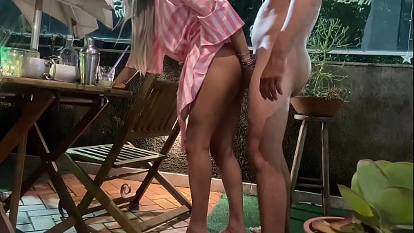 Fudendo O Cuzinho Da Safada Na Festa - Funk, Bebida E Sexo - thumbnail