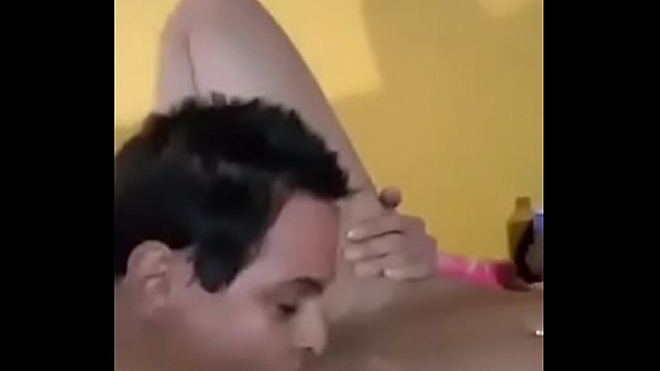 Mi sobrina con elmovil