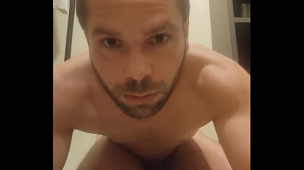 Play MP4 - La pisse du matin est tellement bonne&period;&period;&period; Lifeisanal