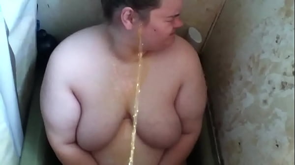 Play MP4 - Me geting piss all over