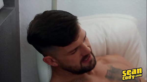 Play MP4 - Horny Brysen &lpar;Bends&comma; Noah&rpar; Over And Gives Him A Hard Bareback Pounding - Sean Cody