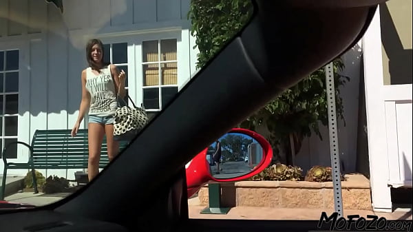 Nonton Mofozo.com - 18 Year Old Amateur Is Getting Fucked In My Mansion thumbnail