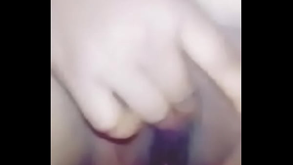 Nonton Mi Aamiga thumbnail