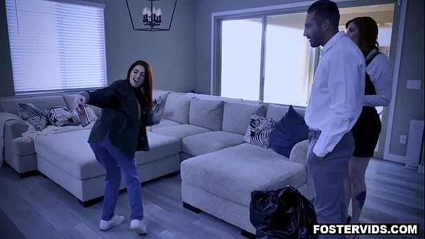 Aria_Carson is the new chick_on Lauren Phillips housebut unfortunately she is rude and ungreatful and she needs to be taughta fucking lesson