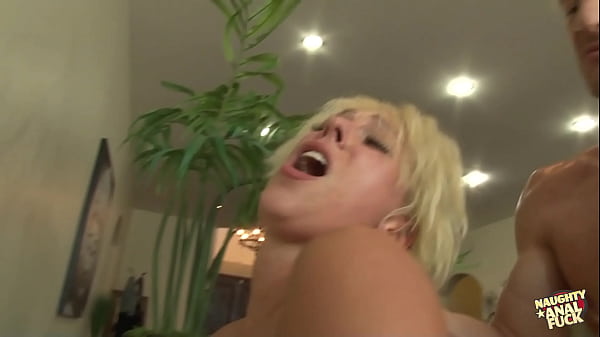 Hot chick lets dude penetrate her ass and fuck it hard 