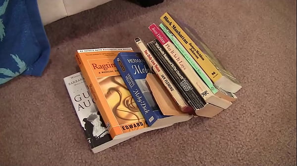 Nonton She's Got These Tight Ab Muscles That Flex When She's Taking A Big Black Cock Deep Inside Her thumbnail