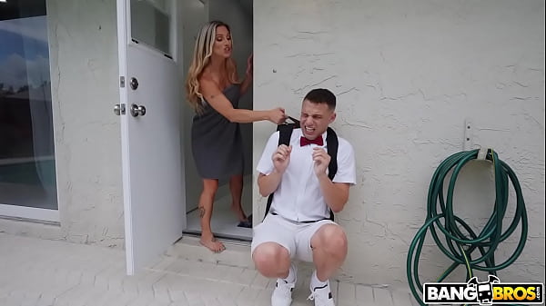 Play MP4 - I Thought You Liked Me