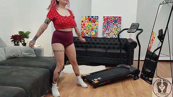 Nonton Treadmill Chubby Girl Exersices Short Tights Big Ass thumbnail