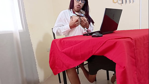 Play MP4 - I find a beautiful MILF watching porn and take the opportunity to make her suck cock and fuck her&period;