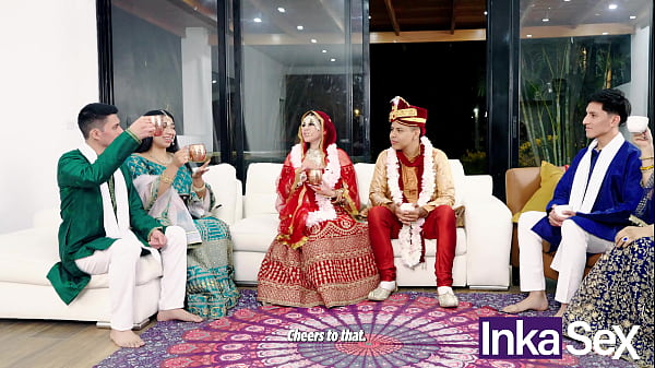 Play MP4 - Chudai Boda hind&uacute; termina en orgia entre hermanastras y padrastros&period;