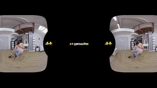 Pee desperation sets in for lady dee who wets her denims in vr porn 