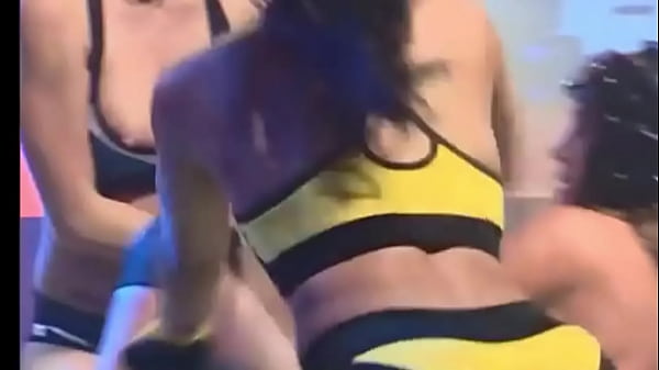 Se le ve el pezon a jazmin pinedo EEG