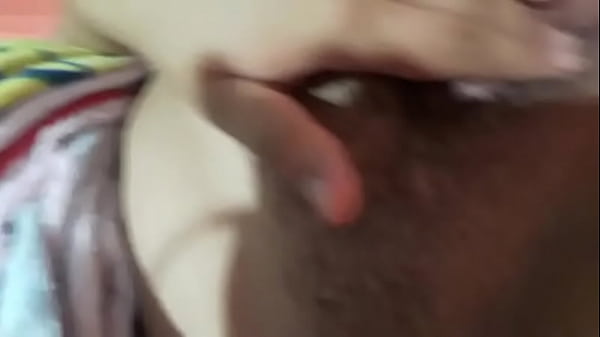 Play MP4 - Mi novia se dedea