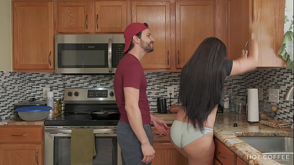 Fucking in the i get fucked and cum all over while my man makes a delicious meal