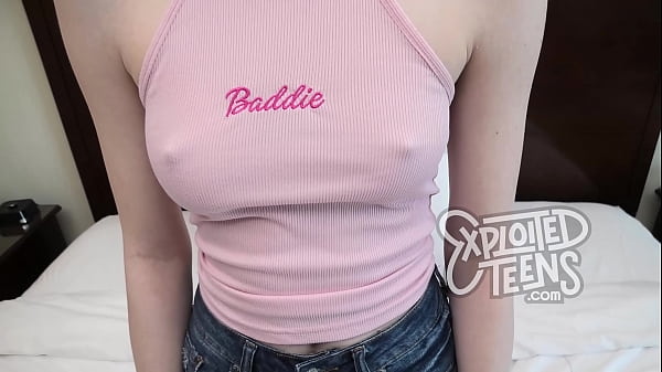 Play MP4 - SUPER Wholesome Ginger Redhead Teen Makes Her Debut XXX Video