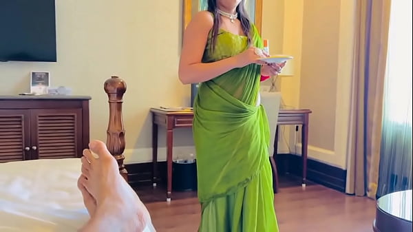 गावरान बहु ला सासरा कचाकच झवला thumbnail