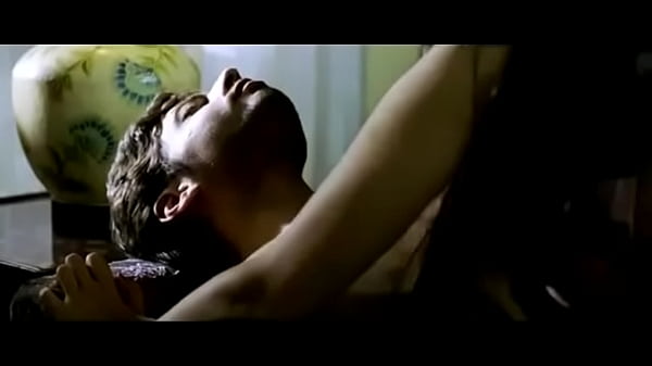 Hot_and Sexy_scene in hindi_movie