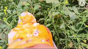 Play MP4 - Bhabhi ko jungle mein Le jakar chudai ki aur bhabhi ke Munh mein cream bhi nikale hot bhabhi ki rasili chut ke liye