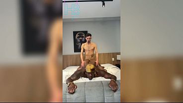 Fodendo Meu Amigo Africano Grand&atilde;o thumbnail
