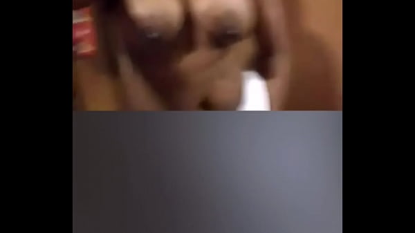 Tetona deliciosa_muestra_todo el_cuerpo en Periscope