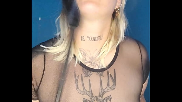 Play MP4 - Blanquita se toca sola y mira esas lluvias ricas que hace