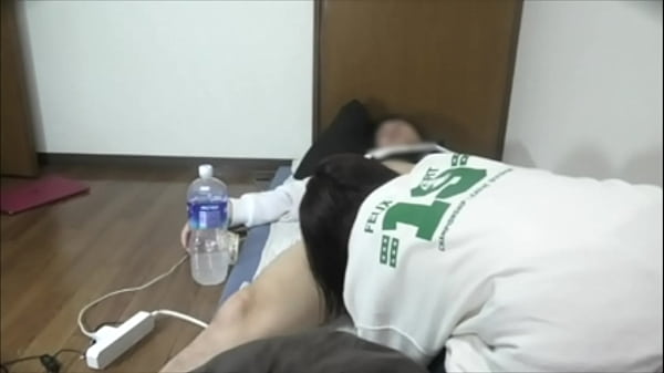 同棲中の彼女とダラダラしていたら、お互いにムラムラが高まってしまい夜通しでhしてしまいましま 