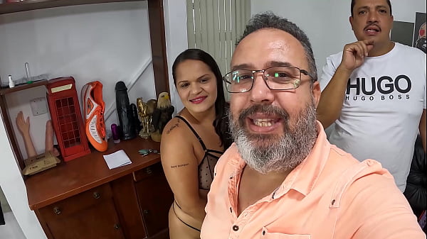 Muita sacagem durantes as grava&ccedil;&otilde;es do casal com a atriz Priscila Belini 