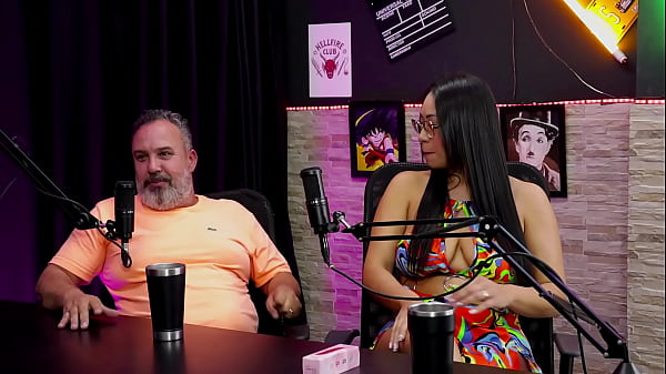 Play MP4 - Foi reconhecido e pensaram que iria comer a sogra&comma; o 'Carona do TED' &eacute; conhecido mundialmente&comma; tem muita chupada&comma; se assustou com os policiais&comma; e n&atilde;o bate siririca - Binho TED &lpar;TED Oficial&rpar; &lpar;WATCH ON&colon;