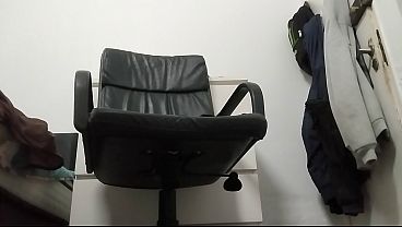 Nonton Guy With A Big Dick Writing In A Naked thumbnail