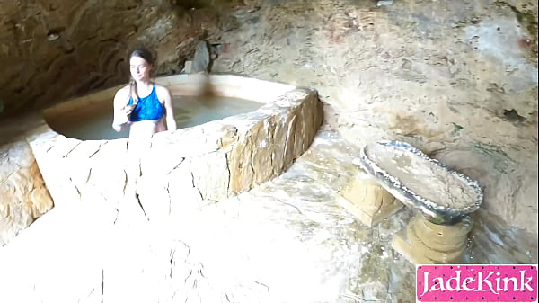 Horny CuteGirlfriend Sucking DickInside_Public Sauna