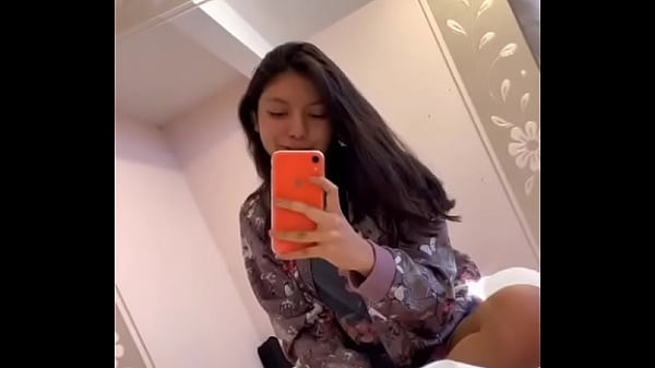 Alguien tiene el pack de esta chica