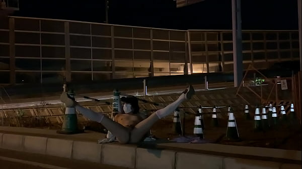 女装まゆの深夜全裸露出 