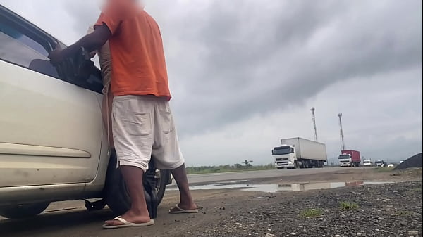 Putaria Na Beira Da Estrada thumbnail