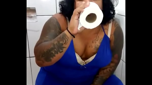 TUTORIAL_DA PUTARIA A SOLIDÃO NO BANHEIRO É UMA TRISTEZA PROFUNDA A MERDA BATE_NA ÁGUA E A ÁGUA BATE_NA BUNDA