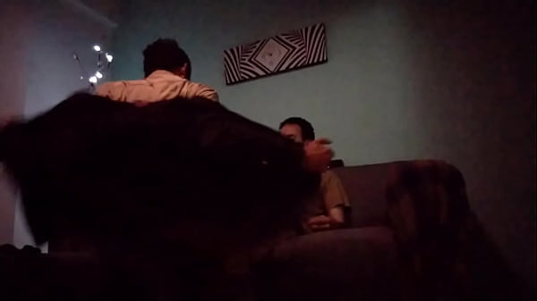 Play MP4 - Haciendo un poco de masajes y saboreando verga&period;&period;&period;