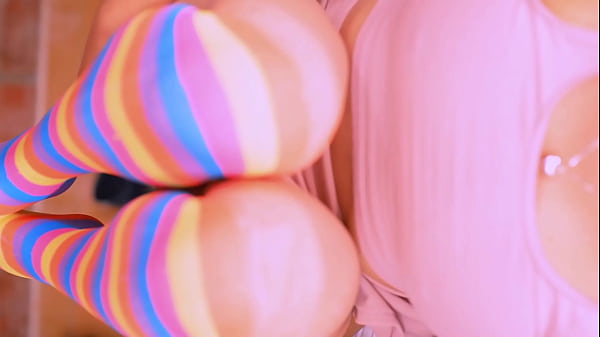 La colegiala llev&oacute; al infiel a su apartamento y no se detuvieron en besos