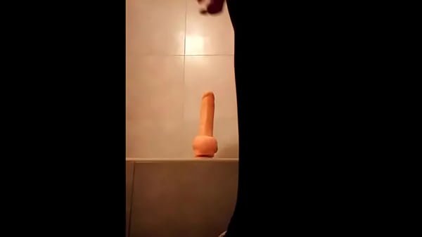 Play MP4 - Linda trap montando dildo grueso